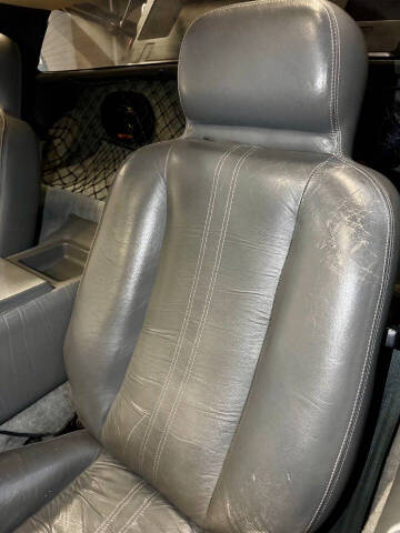 1981 DeLorean DMC-12