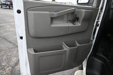 2017 GMC Savana 2500