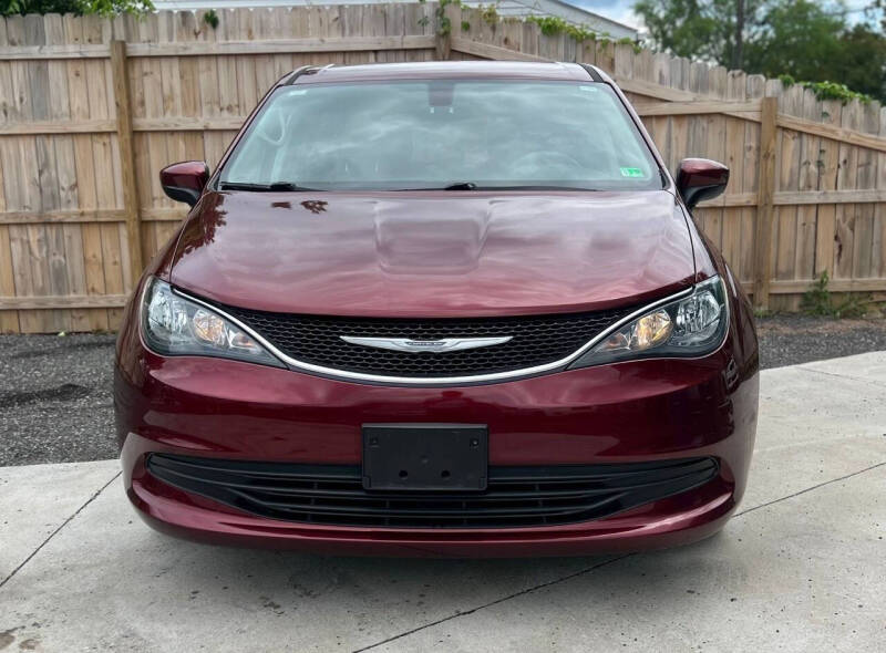 2017 Chrysler Pacifica LX