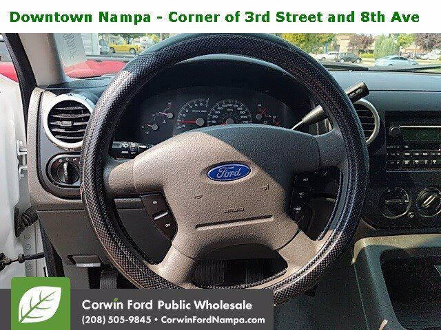 2003 Ford Expedition XLT