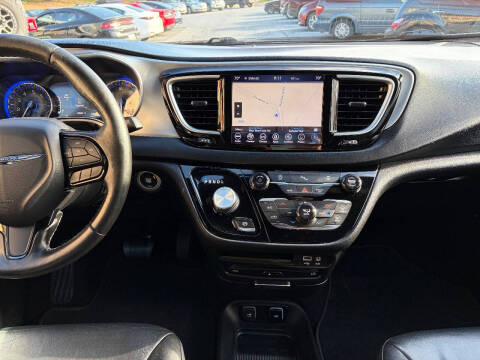 2019 Chrysler Pacifica Touring L Plus