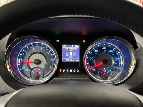 2012 Chrysler Town and Country Touring