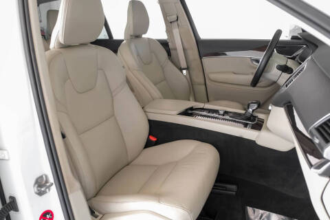 2019 Volvo XC90 T5 Momentum