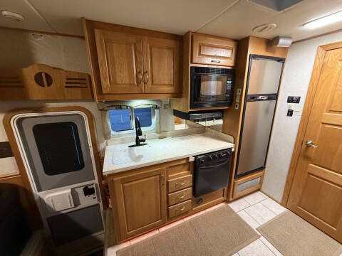 2006 Freightliner Haulmark