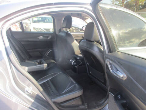 2017 Alfa Romeo Giulia Ti