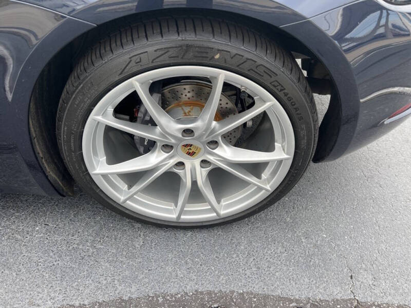 2019 Porsche 718 Cayman