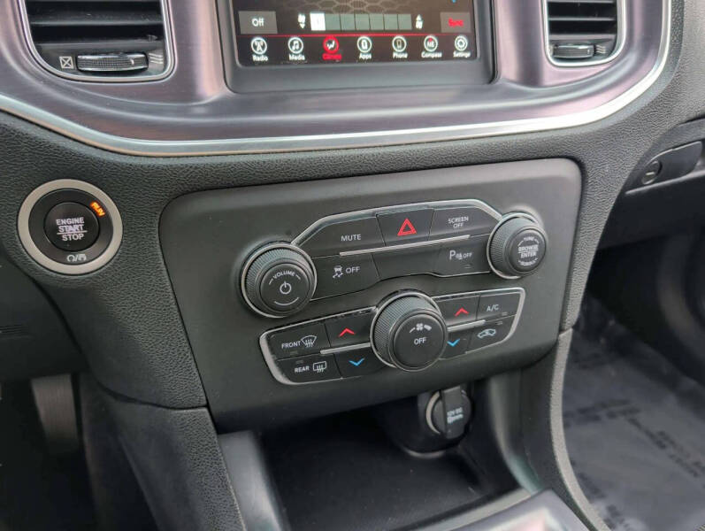 2018 Dodge Charger SXT