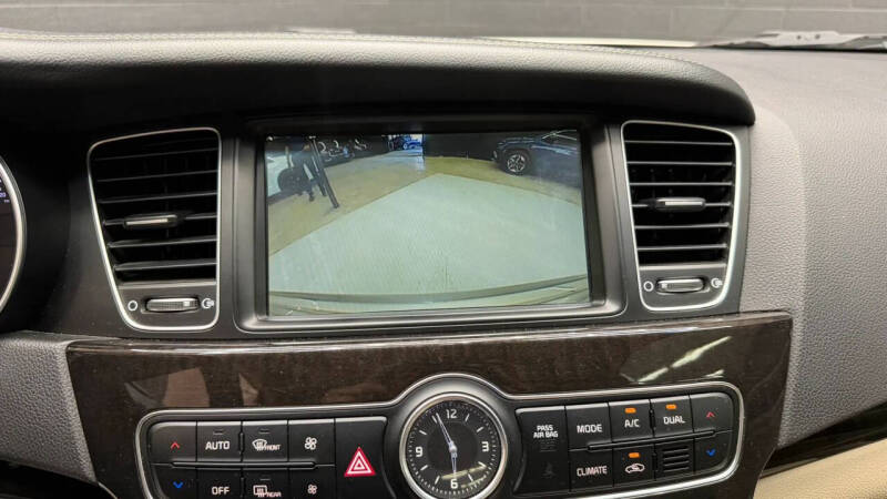 2014 Kia Cadenza Premium