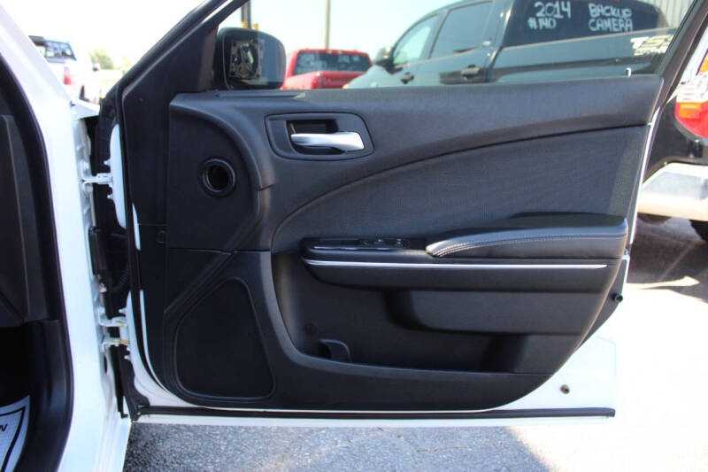 2015 Dodge Charger SE