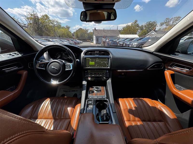 2018 Jaguar F-PACE 30t Portfolio