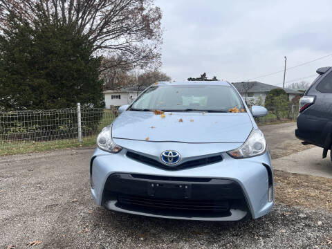 2015 Toyota Prius v Four