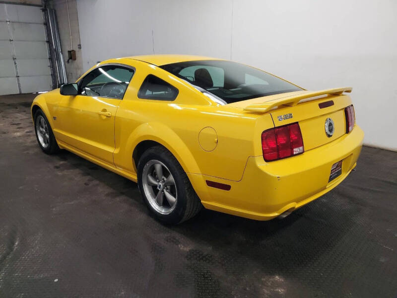 2005 Ford Mustang GT Premium