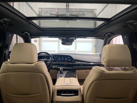 2022 Cadillac Escalade ESV Premium Luxury