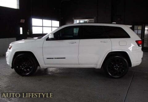 2019 Jeep Grand Cherokee Laredo