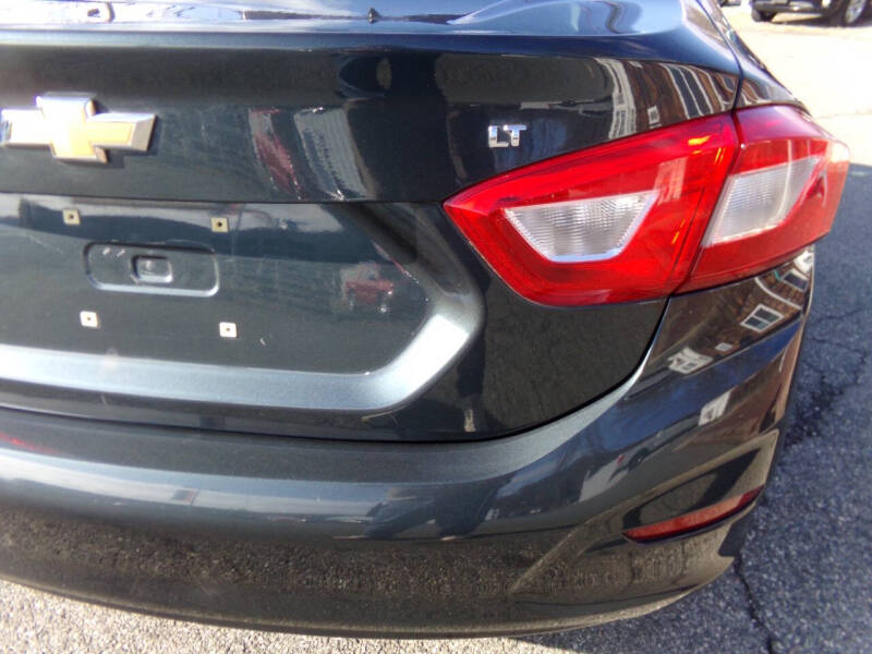 2017 Chevrolet Cruze LT Auto