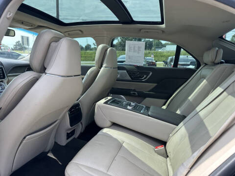 2017 Lincoln Continental Reserve