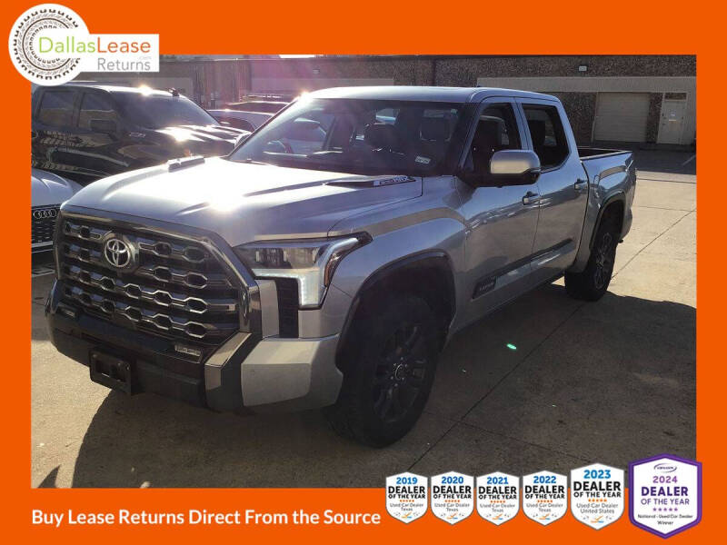 2023 Toyota Tundra Platinum's photo