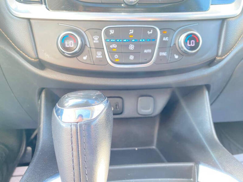 2019 Chevrolet Traverse LT Leather