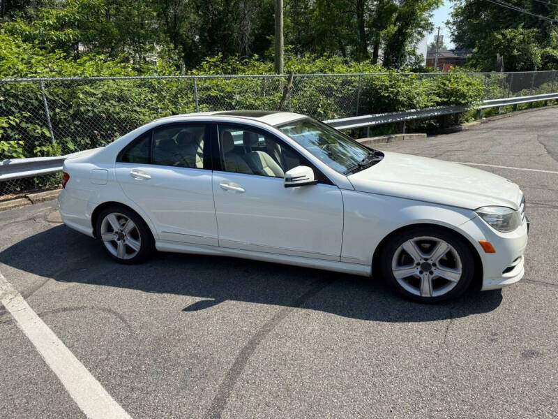 2011 Mercedes-Benz C-Class C 300 Luxury 4MATIC