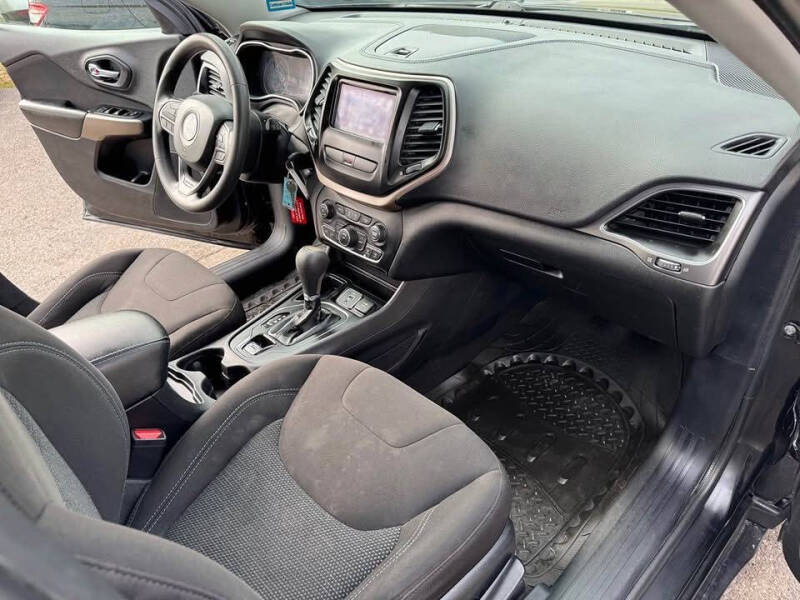 2020 Jeep Cherokee Latitude