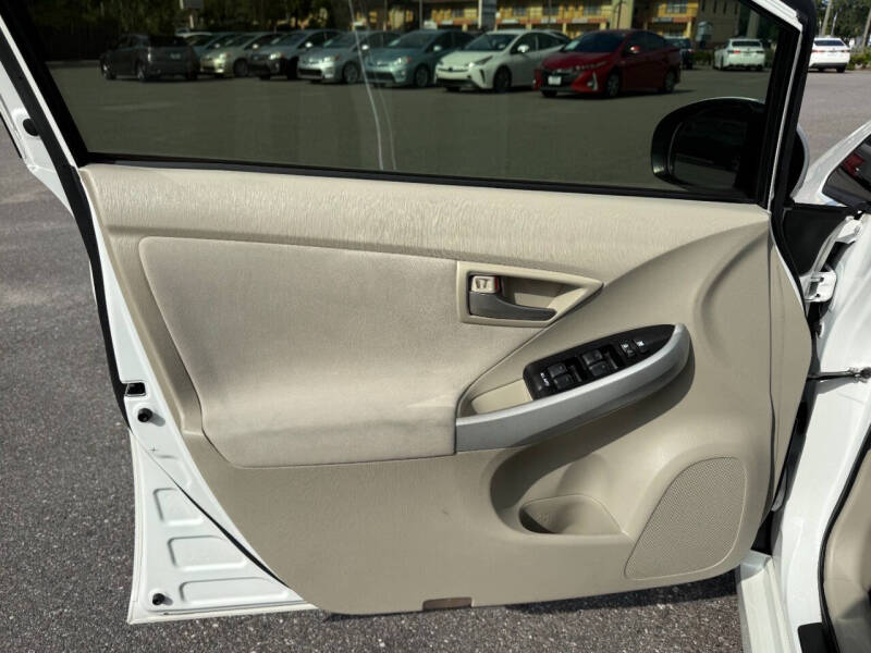 2012 Toyota Prius Two