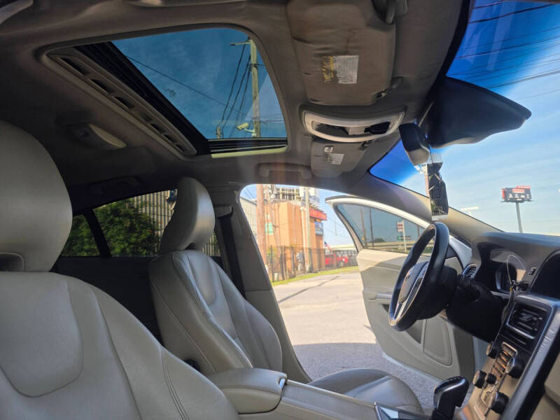 2015 Volvo S60 T5 Drive-E Premier Plus
