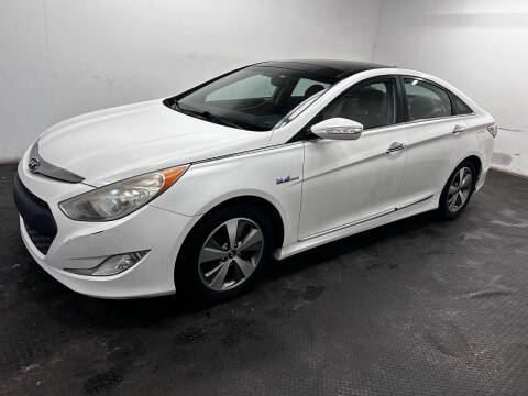 2011 Hyundai Sonata Hybrid for sale at Automotive Connection in Fairfield OH