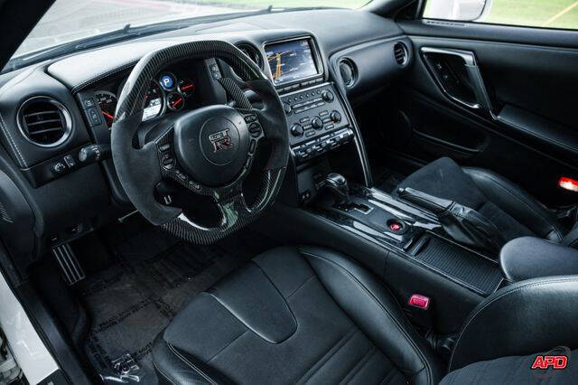 2014 Nissan GT-R Premium