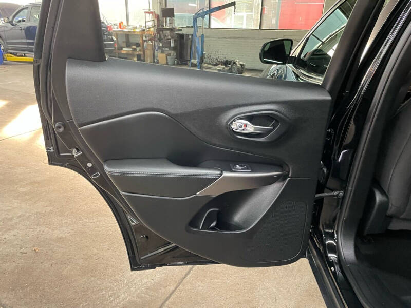 2019 Jeep Cherokee Latitude