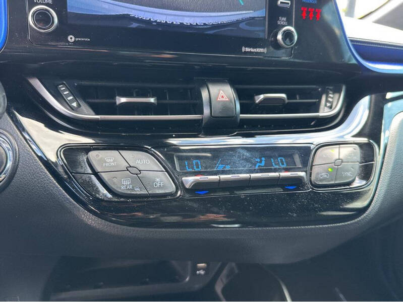 2021 Toyota C-HR XLE