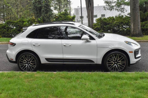 2022 Porsche Macan