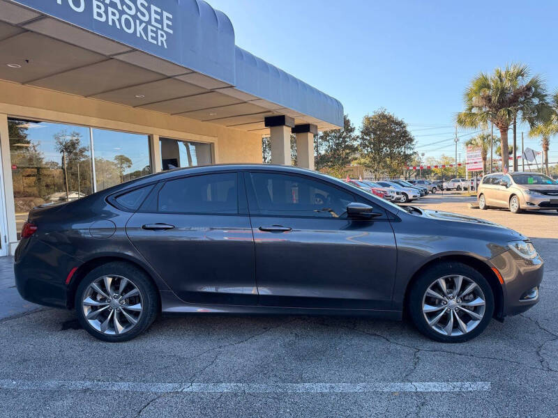 2016 Chrysler 200 S