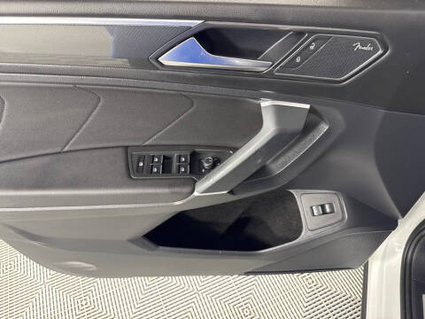 2018 Volkswagen Tiguan 2.0T SEL Premium 4Motion