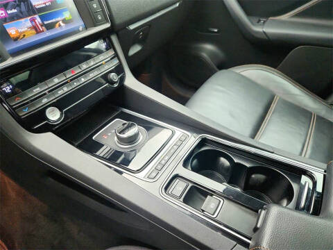 2018 Jaguar F-PACE 25t Prestige