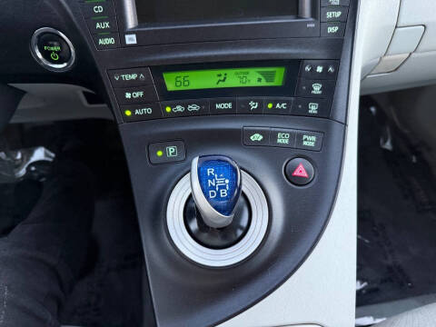 2010 Toyota Prius II