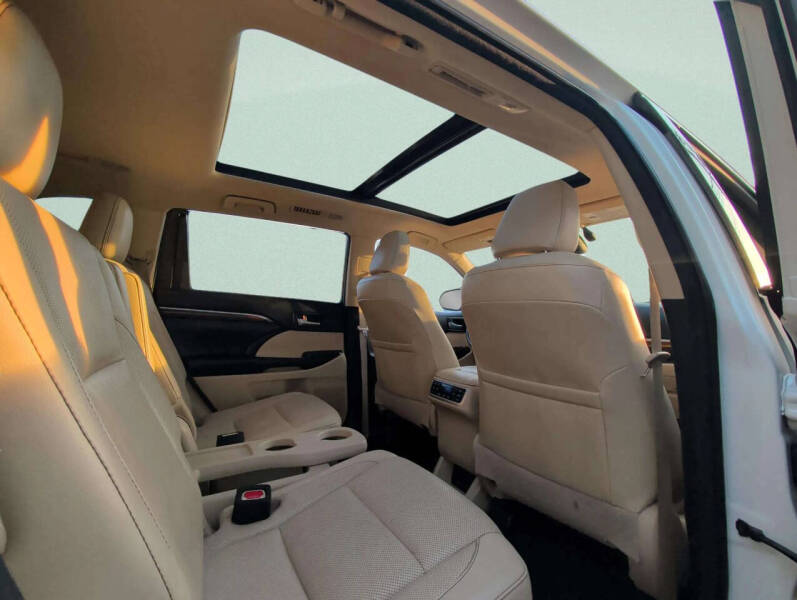 2018 Toyota Highlander Limited Platinum