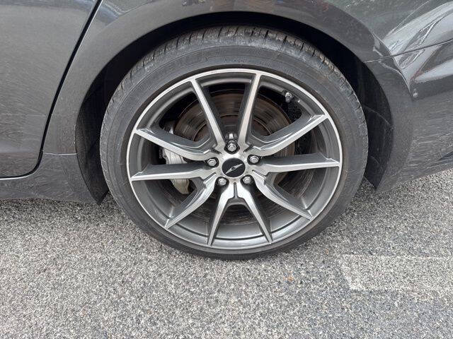 2025 Genesis G70