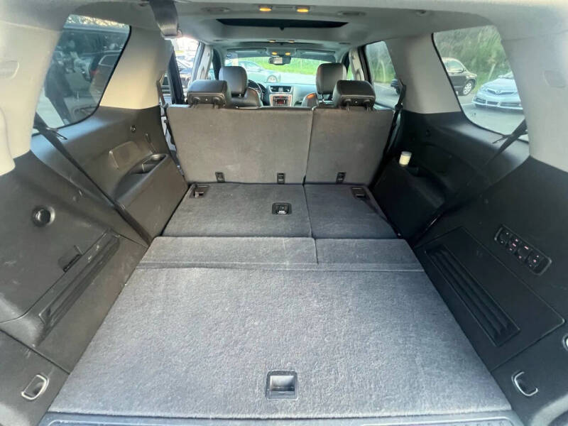 2016 GMC Acadia Denali