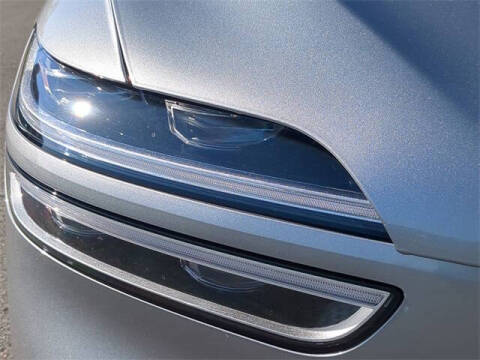 2023 Genesis Electrified GV70