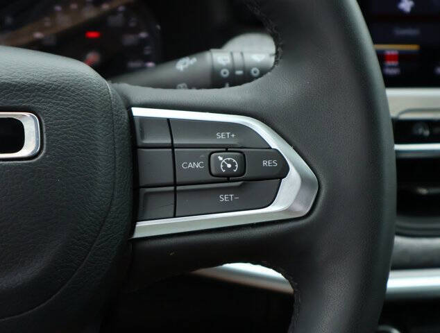 2023 Jeep Compass Latitude Lux