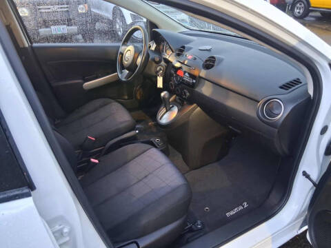 2013 Mazda MAZDA2 Sport