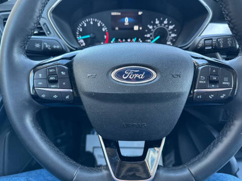 2022 Ford Escape SE