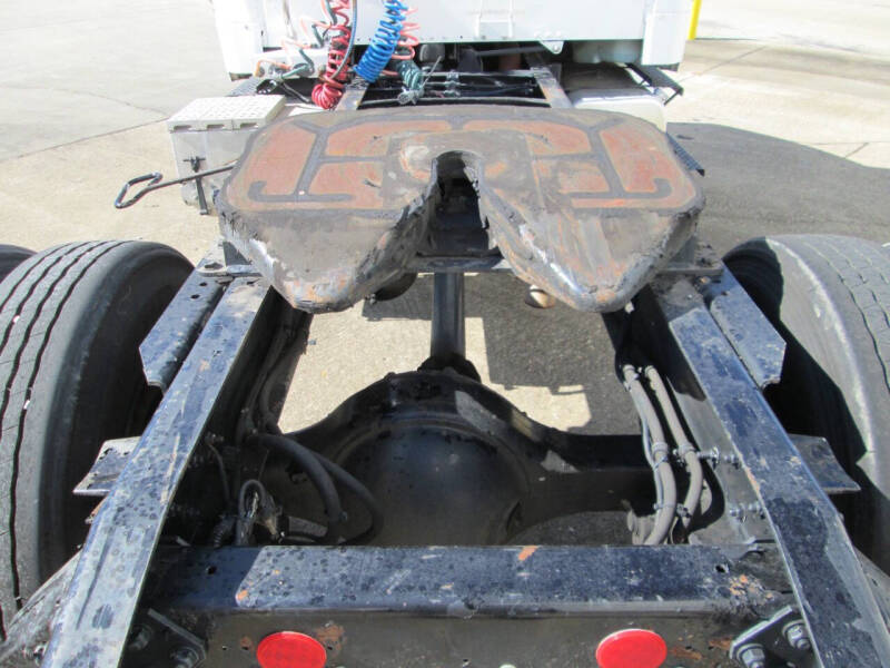 2007 Freightliner Business class M2