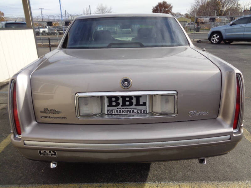 1999 Cadillac DeVille D'elegance