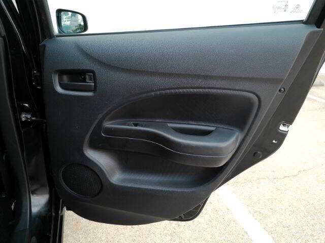 2024 Mitsubishi Mirage ES