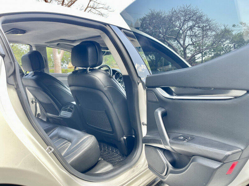 2014 MASERATI Ghibli Sedan - $21,995