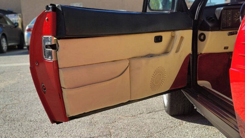 1985 Ferrari Mondial Cabriolet