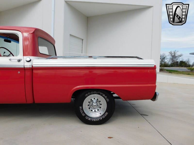 1965 Ford F-100