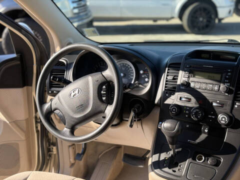 2007 Hyundai Entourage SE