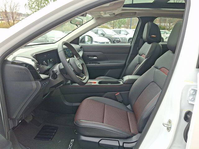 2026 Nissan Kicks SR